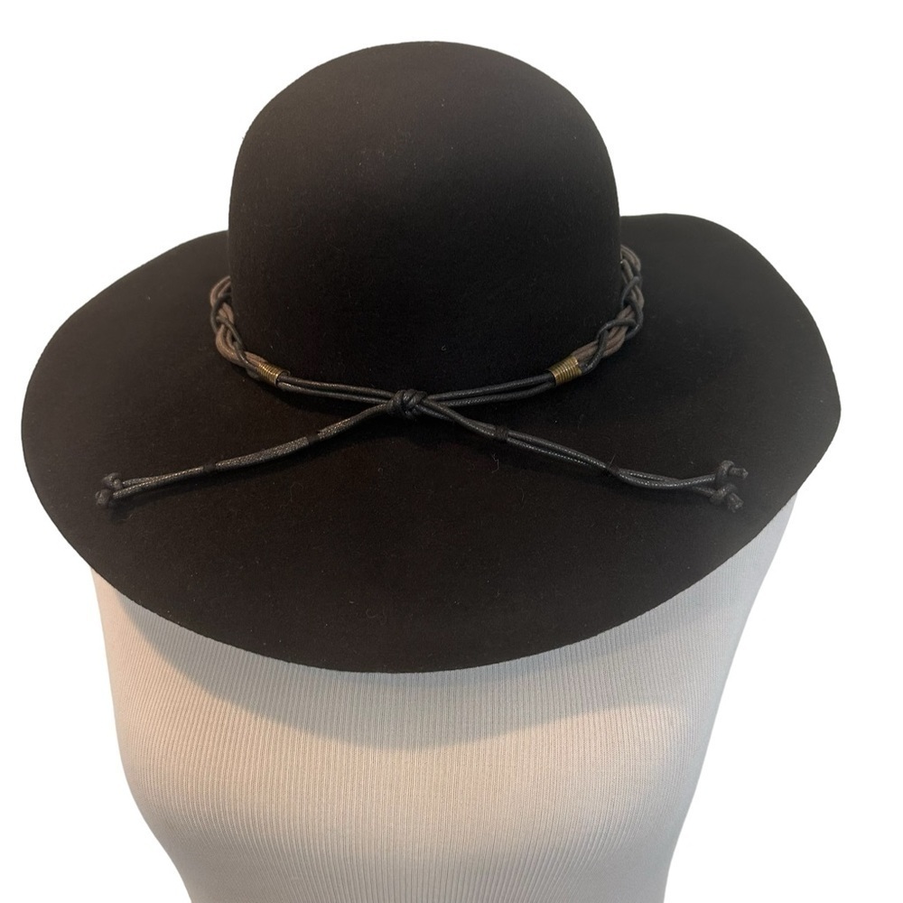 Adorable black wool adjustable hat - Picture 3 of 13